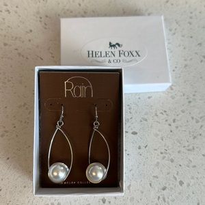 NWT Rain Helen Foxx & Co. Pearl Drop Silver Earrings
